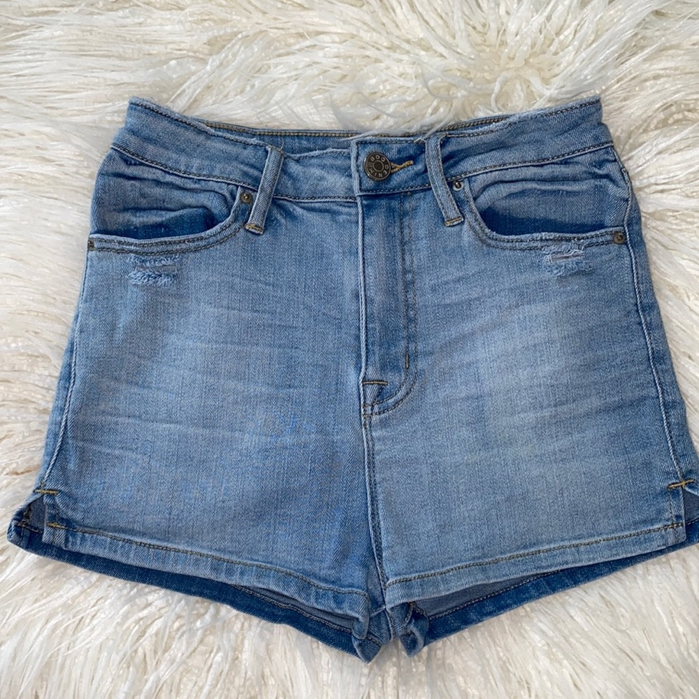 BDG Urban Outfitters Super High Rise Spade Pin Up denim shorts Size 25 waist.